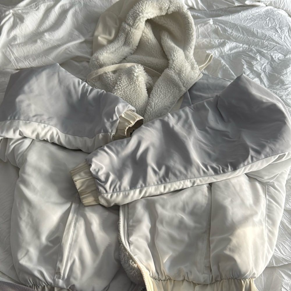 ALO Reversible jacket - Picture 7 of 14